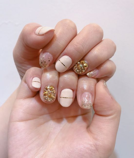 22 Nude Nail Art Designs With Bling And Glitter Major Mag