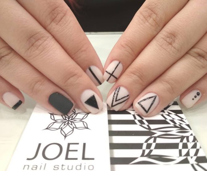 geometric minimalist nail art